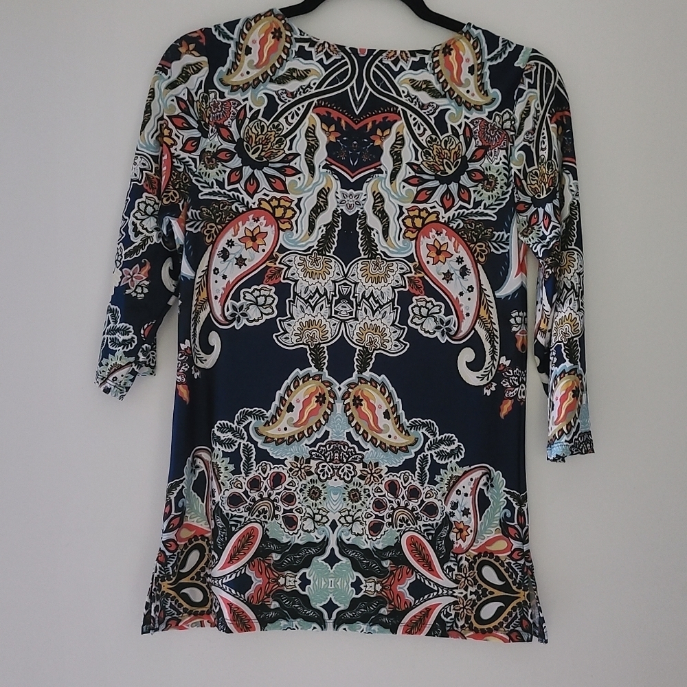 LA VANYA 3/4 sleeves top - Picture 3 of 4